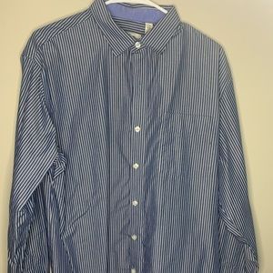 Van Huesen Dress Shirt SIZE: Large